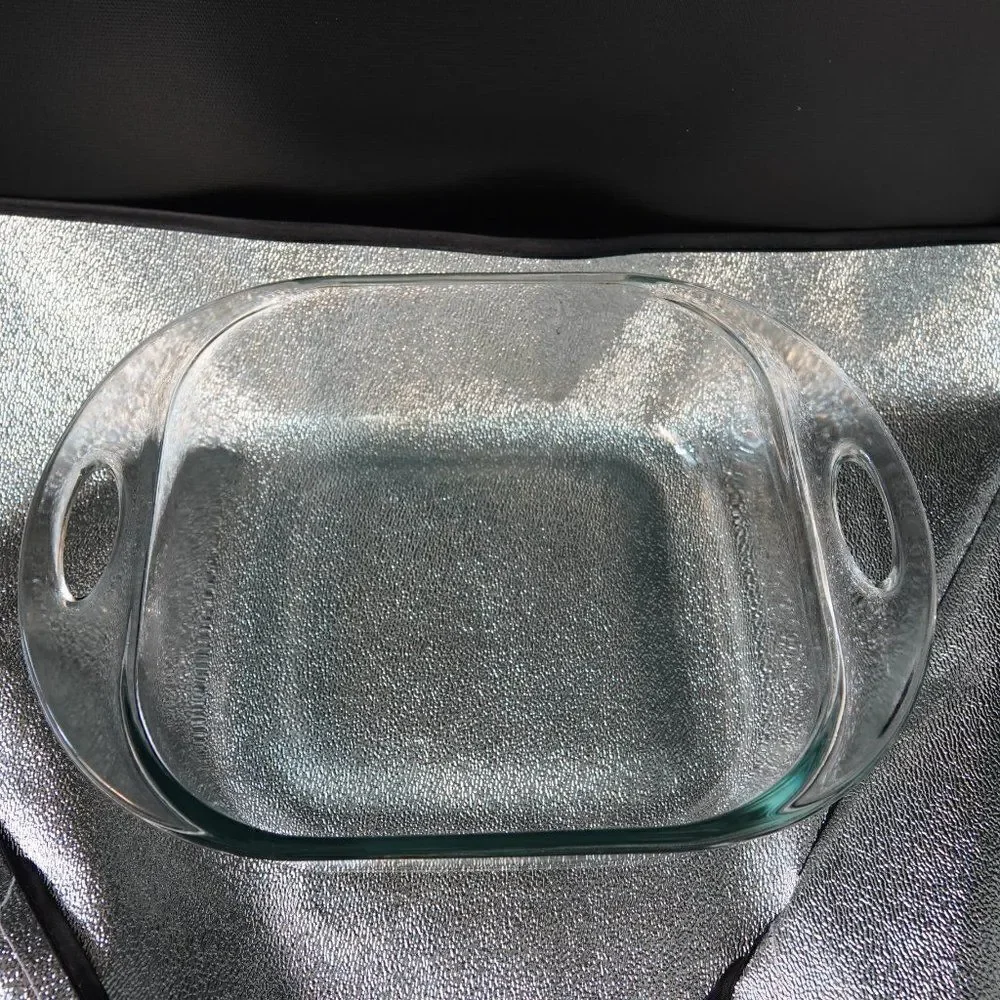 Anchor Hocking 2 Qt Baking Pan